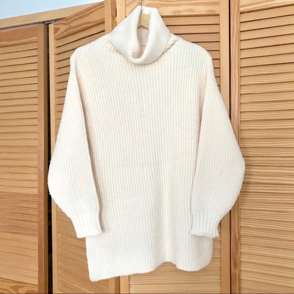 Free People Sweaters - Free people turtleneck chunky knit sweater